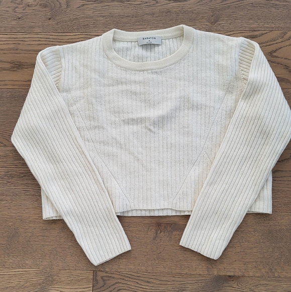 Aritzia Babaton Cropped Sweater - Picture 2 of 4